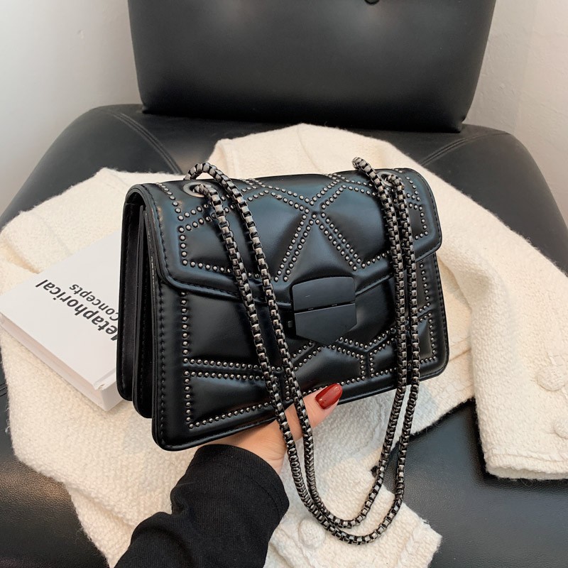 HBP Pink sugao shoulder crossbody chain bags luxury top quality High Capacity purse women pu leather fashion designer girl shopping bag phone bags handbags, Brown
HBP Pink sugao shoulder crossbody chain bags luxury top quality High Capacity purse women pu leather fashion designer girl shopping bag phone bags handbags, Brown