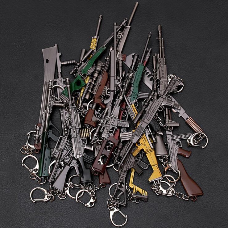 Hot PUBG Keychains Jedi Game Eating Chicken Metal Mini Gun Model Key Chain Creative Gift AWM AKM 98K Car Key Ring Fashion Accessories