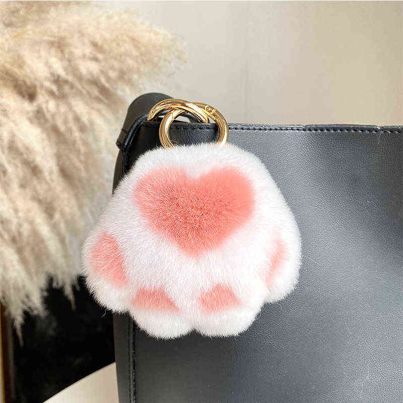 2021 Women Car Key Pendant Mink Fur Cat Paw Toy Keychain Cute Bag Charm Ornaments Soft Pompom Plush Cute Bear Claw Key Rings H1126