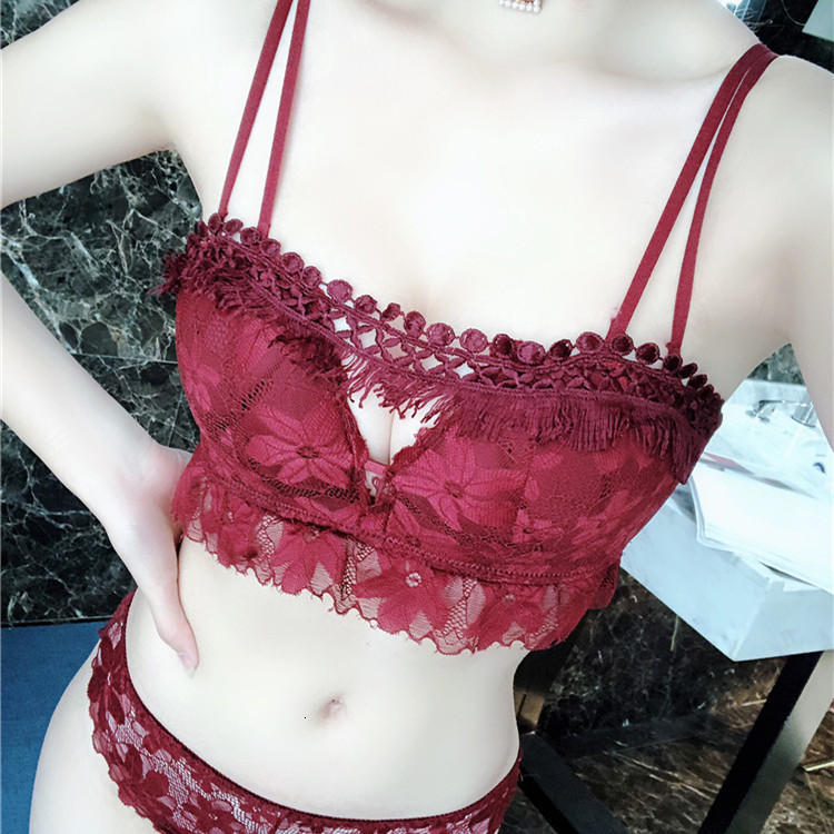bras sets autumn and winter jade rabbit princess lace bra underwear fashion one piece half cup rimless gathered suit, Red;black
bras sets autumn and winter jade rabbit princess lace bra underwear fashion one piece half cup rimless gathered suit, Red;black