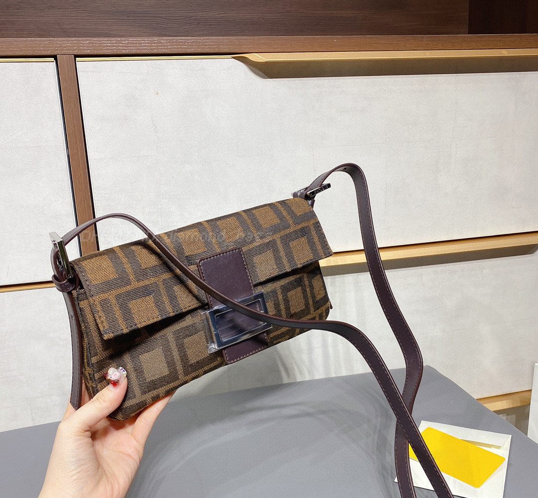 Women Satchels wallets plain shoulder Satchel clutch bag saddle Luxury designer ladies bags fashion casual letter interior zipper pocket handbags totes cross body, White
Women Satchels wallets plain shoulder Satchel clutch bag saddle Luxury designer ladies bags fashion casual letter interior zipper pocket handbags totes cross body, White