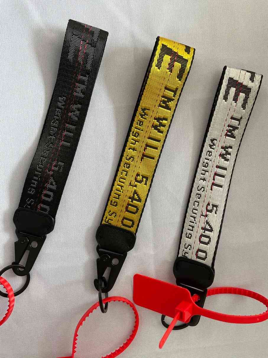 Off Trend of the Outfit White Canvas Mobile Phone Keyring European Popular Keychains Multi-purpose Wrist Camera Jeans
Off Trend of the Outfit White Canvas Mobile Phone Keyring European Popular Keychains Multi-purpose Wrist Camera Jeans