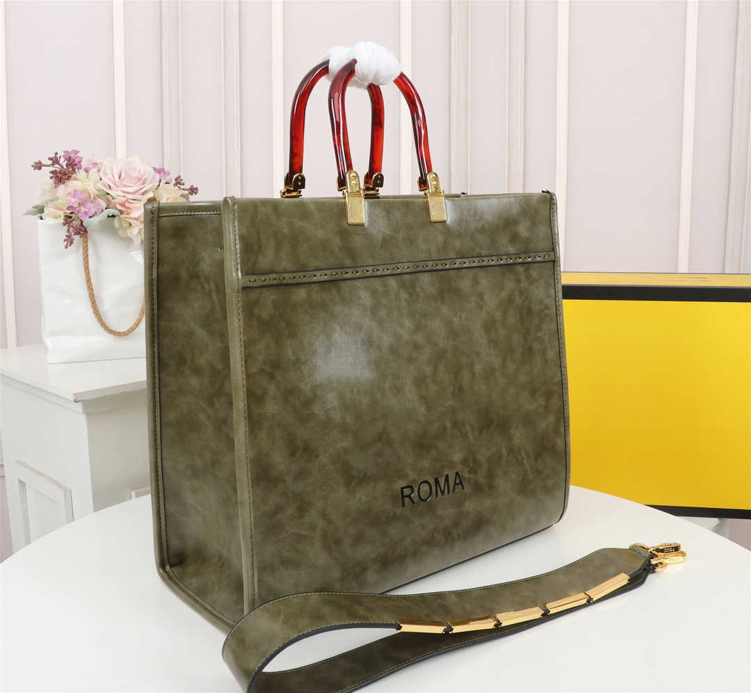 Shine tote designers woman round handle large capacity travel shopping high quality genuine leather totes fashion shoulder bag Z008
Shine tote designers woman round handle large capacity travel shopping high quality genuine leather totes fashion shoulder bag Z008