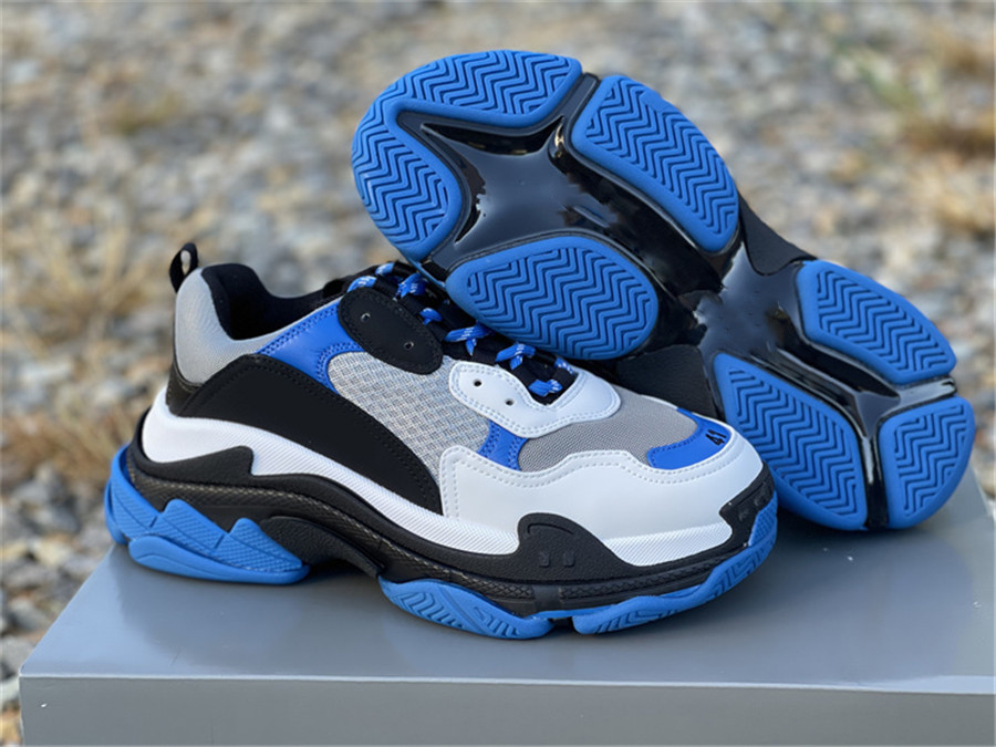 hottest triple s men women designer casual shoes platform sneakers 17FW paris white blue black grey mens womens trainers sports shoe with or
hottest triple s men women designer casual shoes platform sneakers 17FW paris white blue black grey mens womens trainers sports shoe with or
