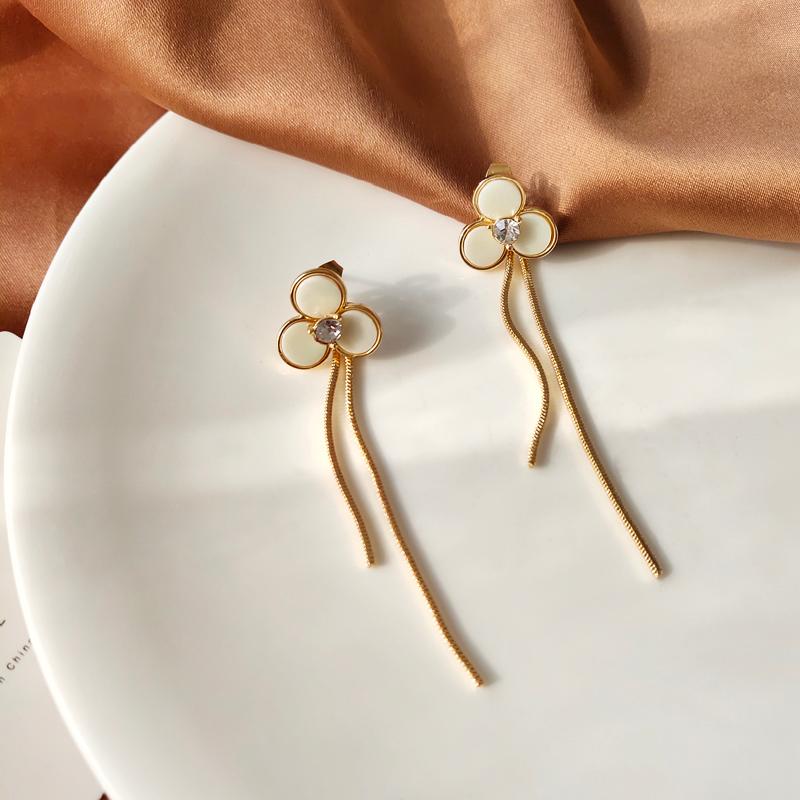Dangle & Chandelier S925 Needle Sweet Jewelry Flower Earrings Fairy Style Metal Golden Plating Chain Drop For Women Girl Party Wedding Gift
Dangle & Chandelier S925 Needle Sweet Jewelry Flower Earrings Fairy Style Metal Golden Plating Chain Drop For Women Girl Party Wedding Gift