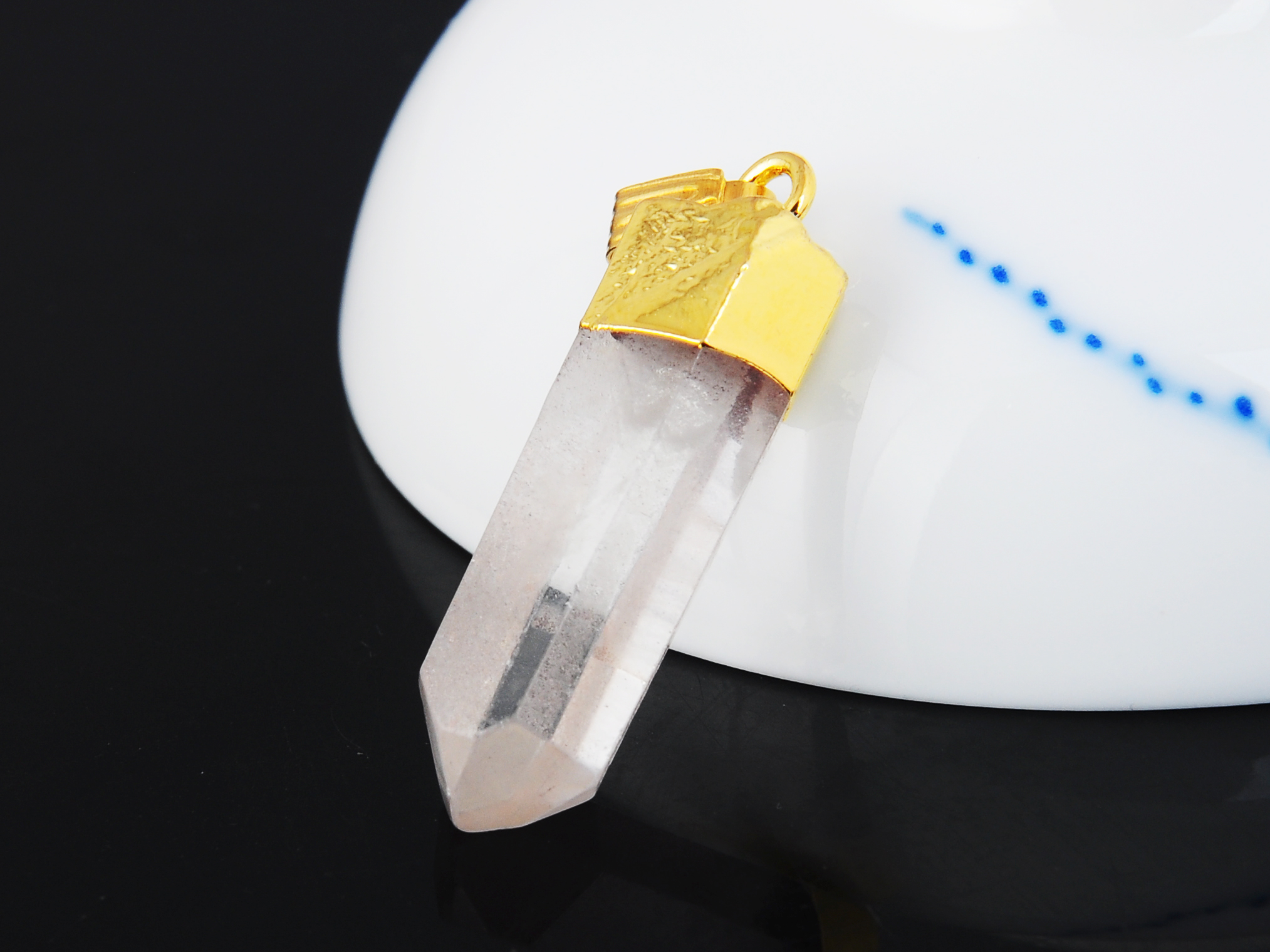 Clear Quartz Necklace Reiki Healing Crystal Pendant Spiritual Natural Irregular Raw Stone Necklaces Gemstone Jewelry for Women Men