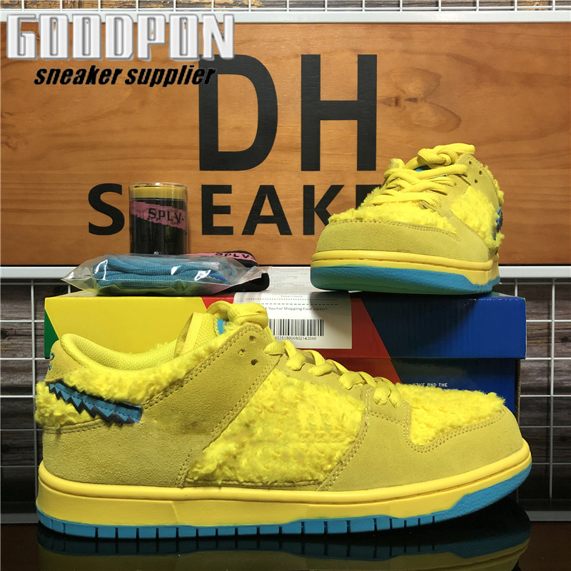 Top Quality Men Women Running Shoes Soft Breathable Chunky Bear Toy Kentucky University Blue Designer Low Mens Womens Trainers, Colour 1
Top Quality Men Women Running Shoes Soft Breathable Chunky Bear Toy Kentucky University Blue Designer Low Mens Womens Trainers, Colour 1