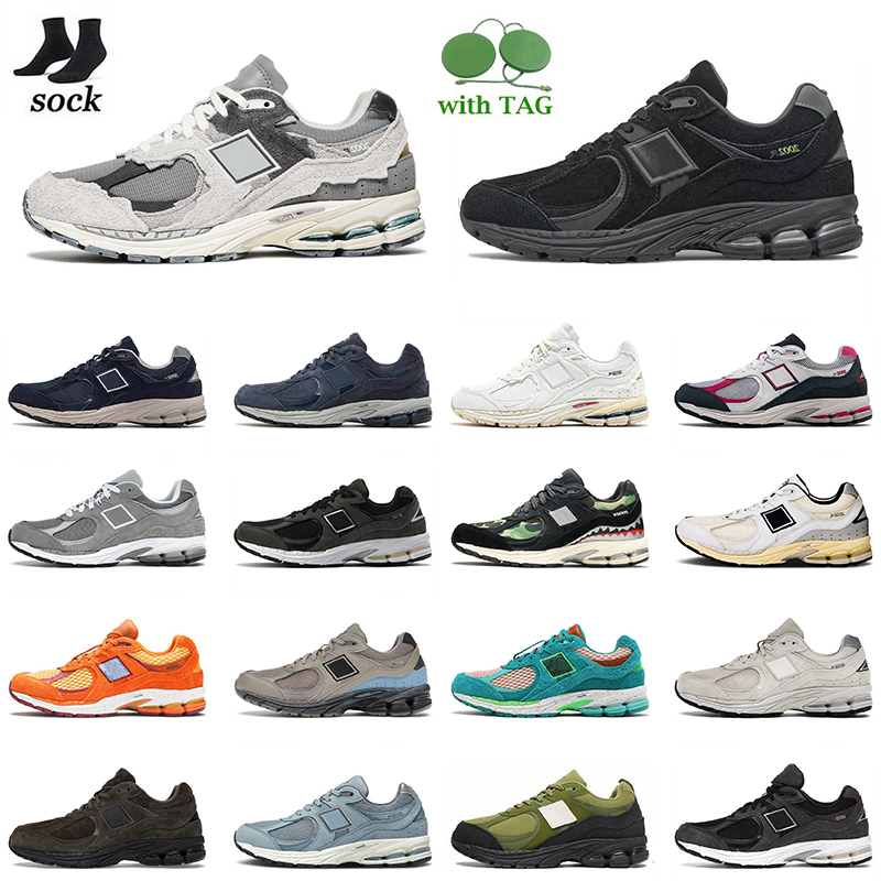 Top Quality 2002R Casual Shoes Protection Pack Rain Cloud Phantom Mens Women B2002R Trainers Year of the Ox White Black UNC Off Sail luxury Sneakers With Socks, C19 light blue 36-45
Top Quality 2002R Casual Shoes Protection Pack Rain Cloud Phantom Mens Women B2002R Trainers Year of the Ox White Black UNC Off Sail luxury Sneakers With Socks, C19 light blue 36-45