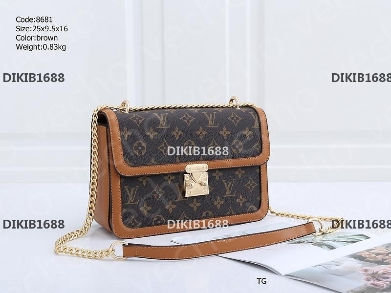 LV LOUIS VITTON Leather Handbag Bag Pillow Bag Luxury Crossbody Messenger Bags Women Bags Travel Shoulder Bag 8681
LV LOUIS VITTON Leather Handbag Bag Pillow Bag Luxury Crossbody Messenger Bags Women Bags Travel Shoulder Bag 8681