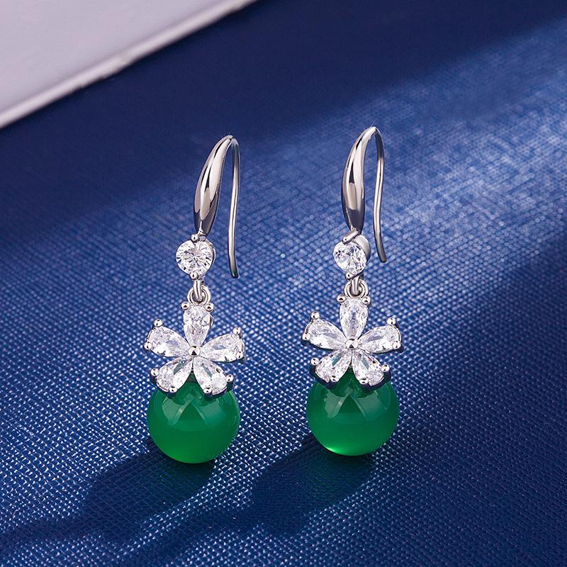Dangle & Chandelier 925 Silver Color Natural Green Agate Emerald Earring Retro Topaz Chalcedony Earrings With Diamond Gemstone
Dangle & Chandelier 925 Silver Color Natural Green Agate Emerald Earring Retro Topaz Chalcedony Earrings With Diamond Gemstone