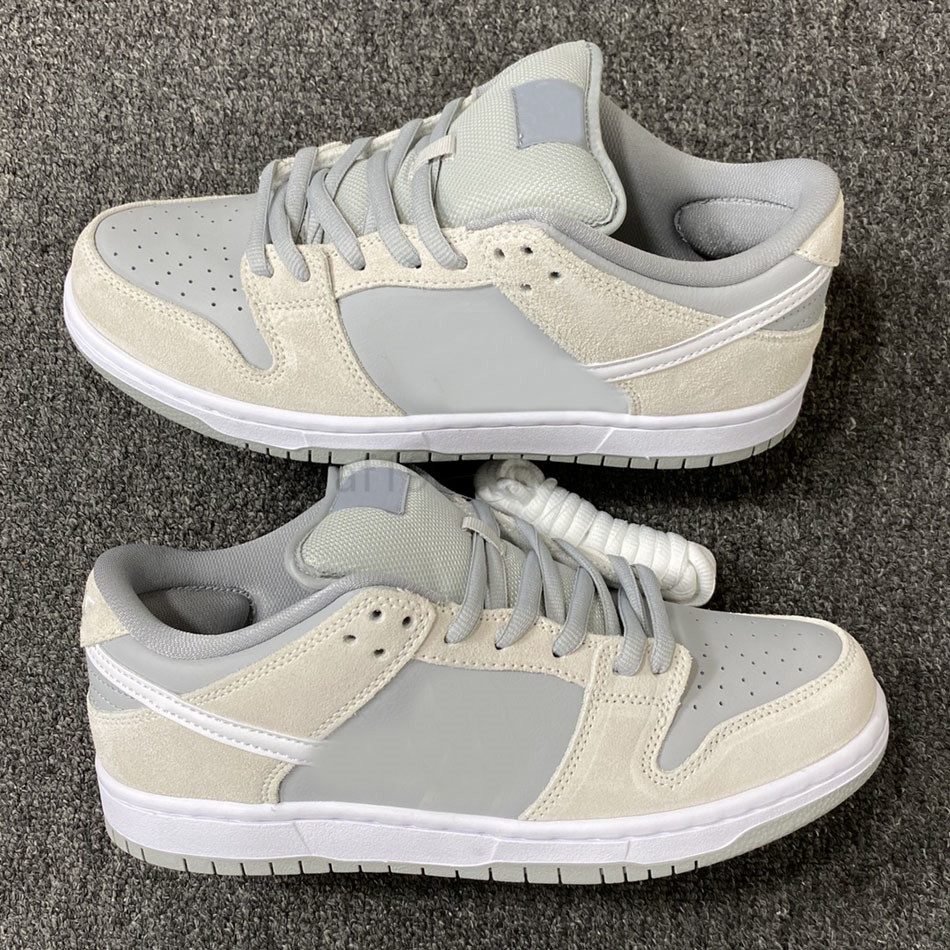 Designer Wolf Grey TRD Ducks Skateboard Shoe Shoes Summit White Women Mens Sports Trainers Suede Casual Sneakers
Designer Wolf Grey TRD Ducks Skateboard Shoe Shoes Summit White Women Mens Sports Trainers Suede Casual Sneakers