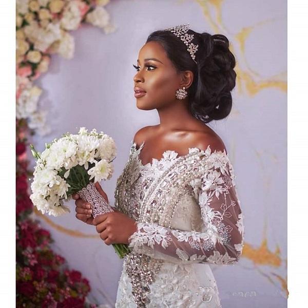 Crystal African Off Shoulder Mermaid Wedding Dresses Luxury Long Sleeves aso ebi nigerian Open Back Sheer Lace Bridal Gown