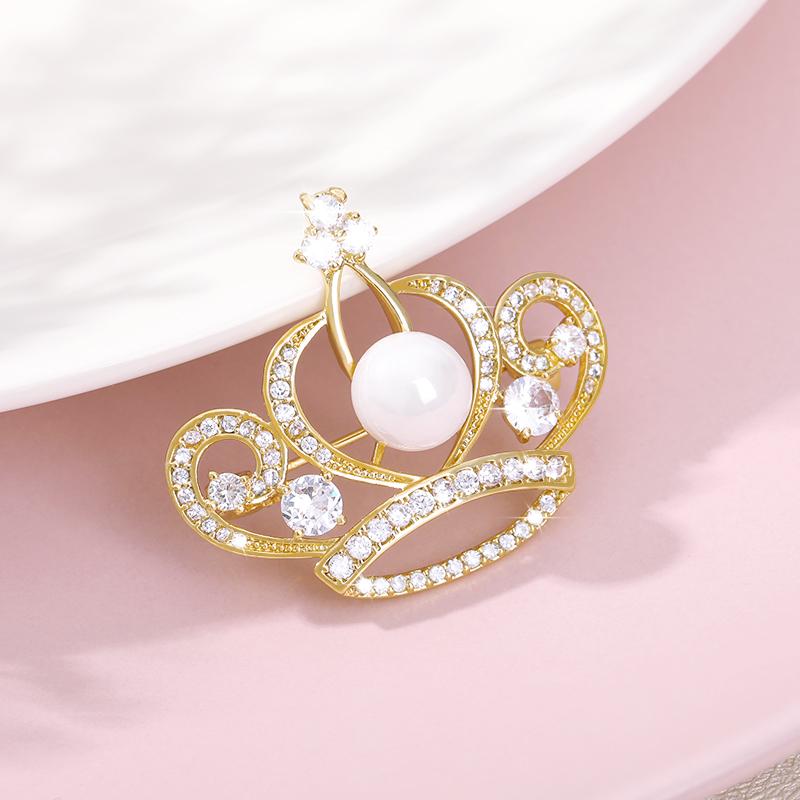 Pins, Brooches Zircon Crown Pin For Women Friends With Simulated Pearl Gold Silver Color Female Brooch Pins Fashion Badge Jewelry Gift
Pins, Brooches Zircon Crown Pin For Women Friends With Simulated Pearl Gold Silver Color Female Brooch Pins Fashion Badge Jewelry Gift