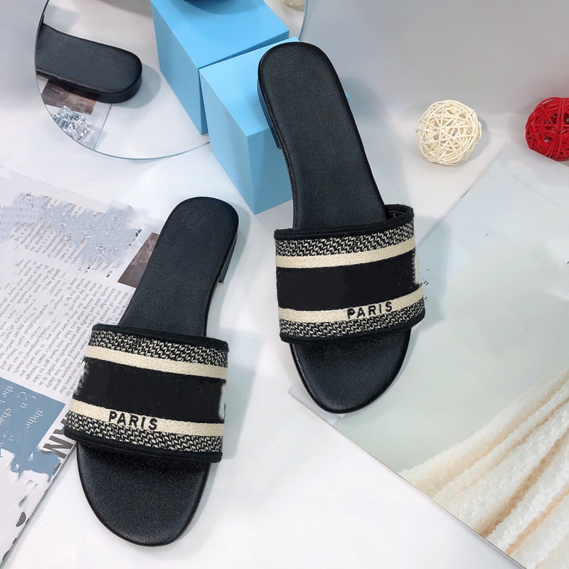 Top fashion ladies slippers, sandals, home casual shoes, luxury brand shoes, many styles
Top fashion ladies slippers, sandals, home casual shoes, luxury brand shoes, many styles