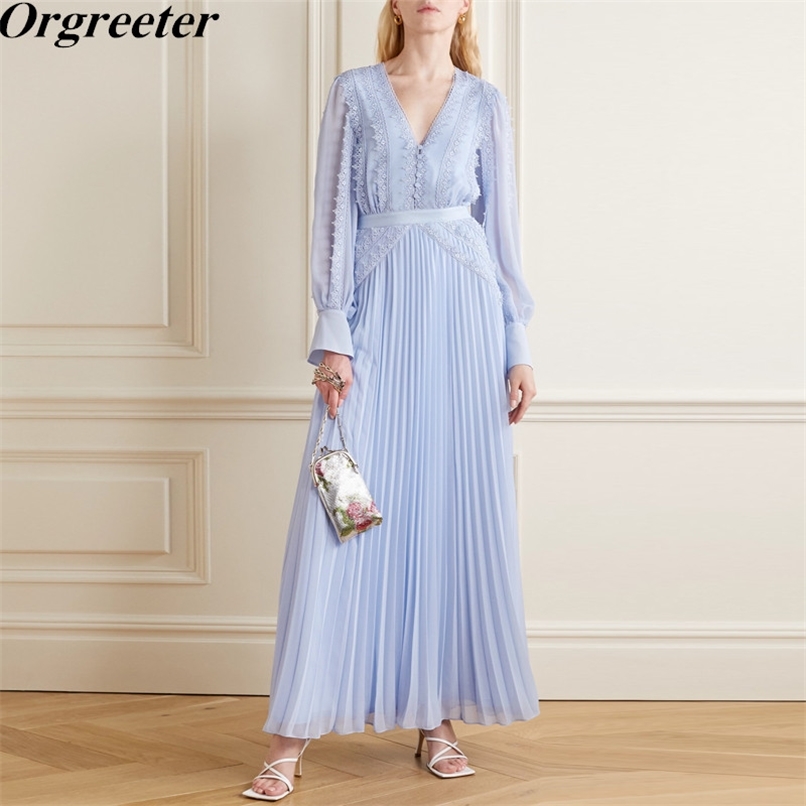 Princess Chiffon Lace Patchwork Long Dress For Women Summer V-neck Crochet Long-sleeved Temperament Pleated 210602, Sky blue
Princess Chiffon Lace Patchwork Long Dress For Women Summer V-neck Crochet Long-sleeved Temperament Pleated 210602, Sky blue