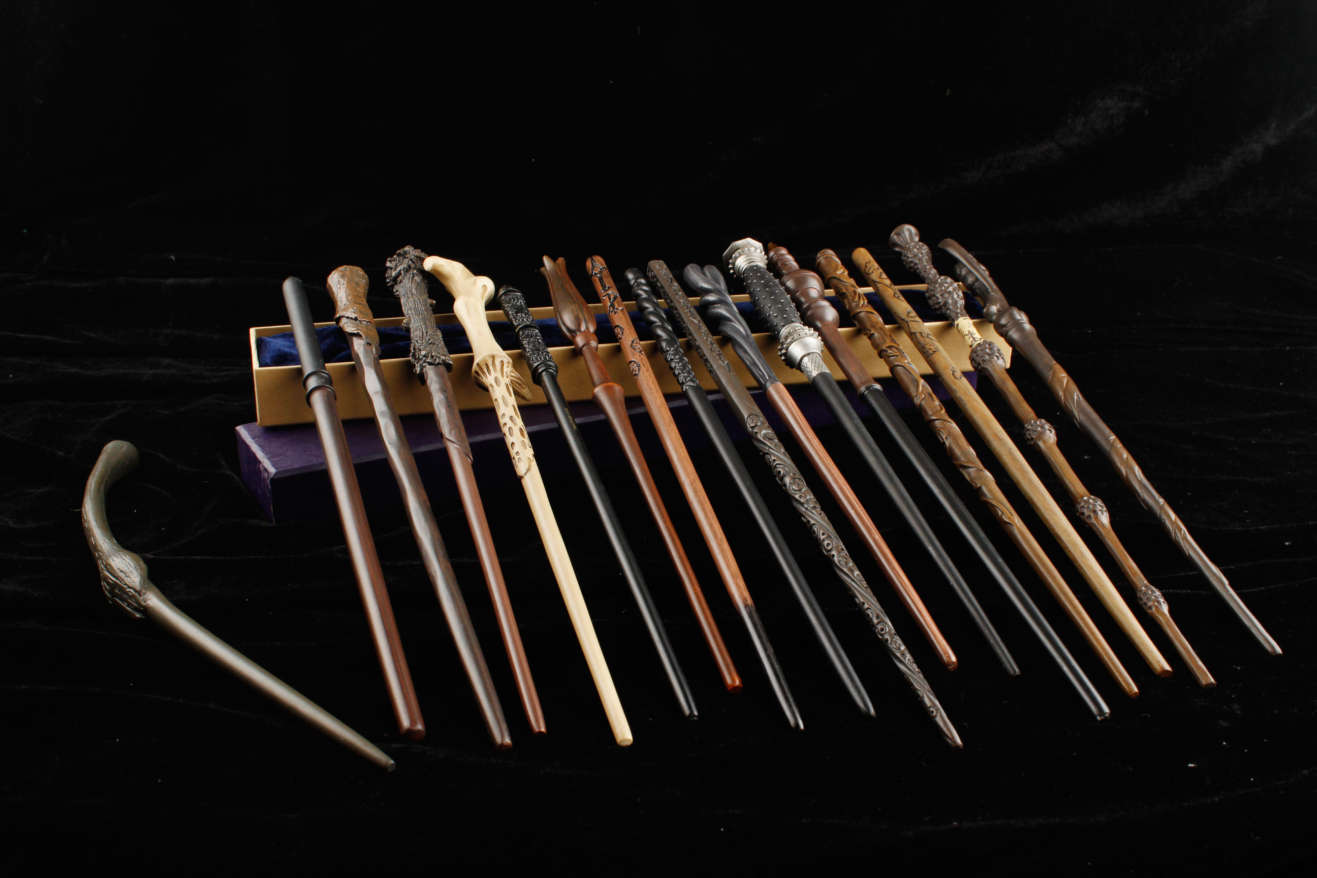 88 styles metal core harry ron ginny snape magic wand lord voldemort cosplay magical wand novelty items
88 styles metal core harry ron ginny snape magic wand lord voldemort cosplay magical wand novelty items