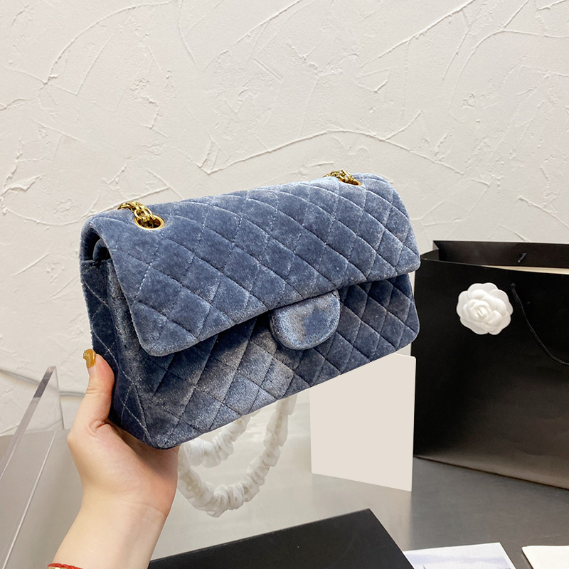21SS F/W Womens Classic Double Falp Bags Velvet Calfskin Leather Gold Metal Chains Crossbody Shoulder Multi Pochette Famous Designer Top Bra
21SS F/W Womens Classic Double Falp Bags Velvet Calfskin Leather Gold Metal Chains Crossbody Shoulder Multi Pochette Famous Designer Top Bra