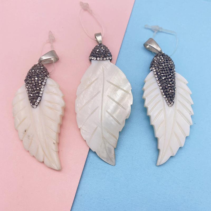 Charms 1pcs Natural Freshwater Shell Pendant White Leaf Shape Shells Designer For Jewelry Making Bulk Earring Necklace, Bronze;silver
Charms 1pcs Natural Freshwater Shell Pendant White Leaf Shape Shells Designer For Jewelry Making Bulk Earring Necklace, Bronze;silver