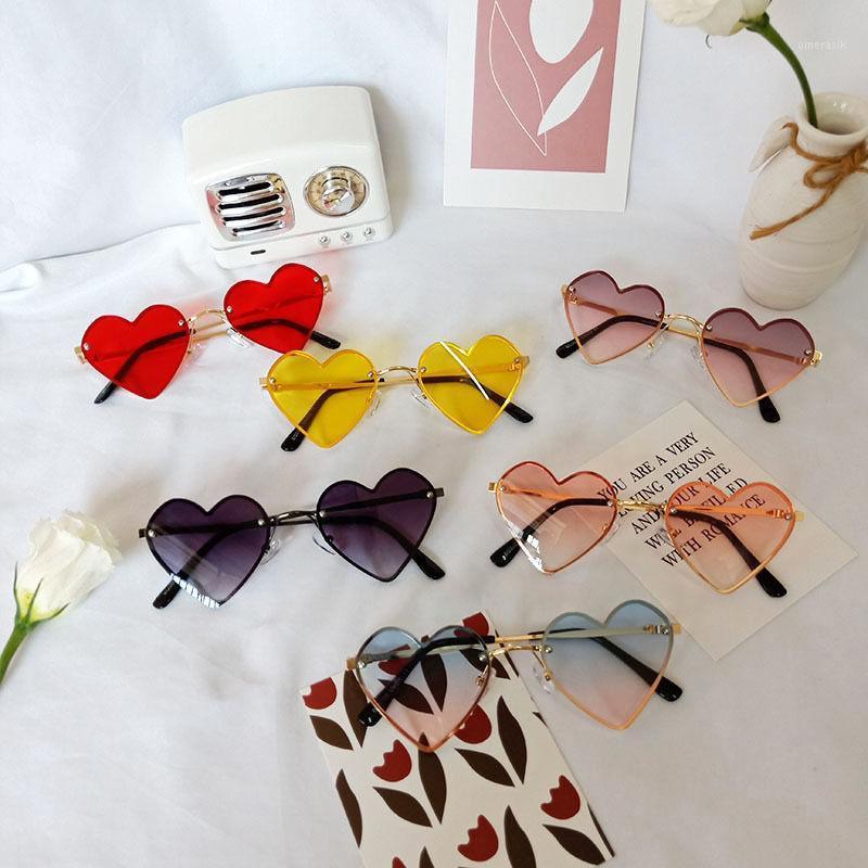 Children Love Sunglasses Girl Heart Shape Personality Anti UV Glasses Fashion Eyewear Trend
Children Love Sunglasses Girl Heart Shape Personality Anti UV Glasses Fashion Eyewear Trend
