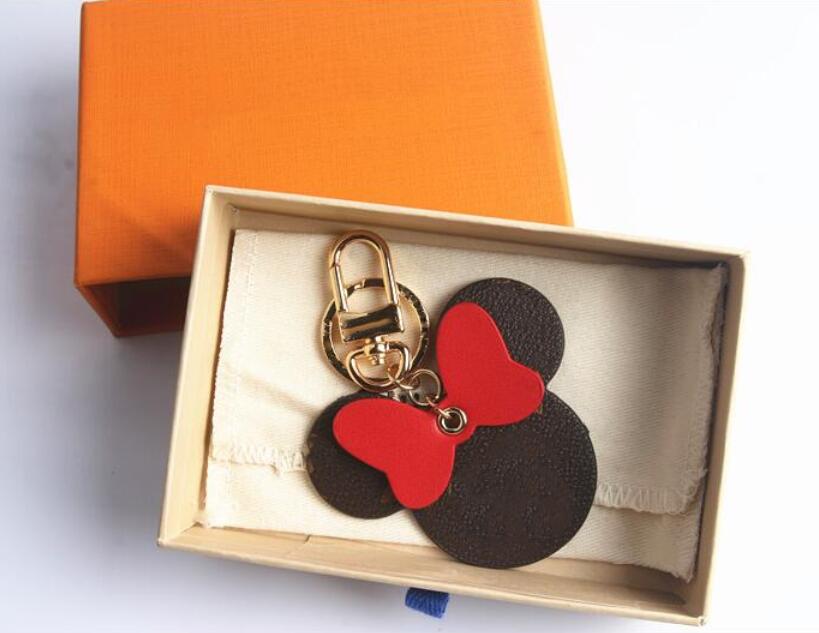 Fashion Key Buckle lovers Car Keychain Handmade Leather Keychains Men Women Bag Pendant Accessories 3 Color with box, Silver
Fashion Key Buckle lovers Car Keychain Handmade Leather Keychains Men Women Bag Pendant Accessories 3 Color with box, Silver