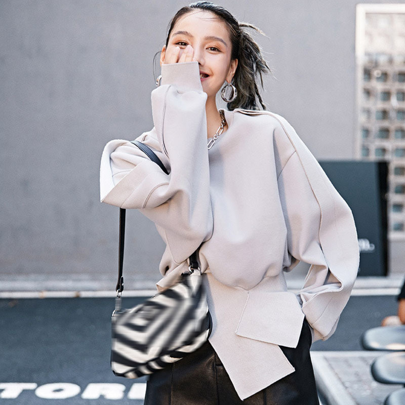 LANMREM Gary round-neck long-sleeve Irregular hem pullover all-match new autumn sweatshirt for female fashion tide 2A1231 201204