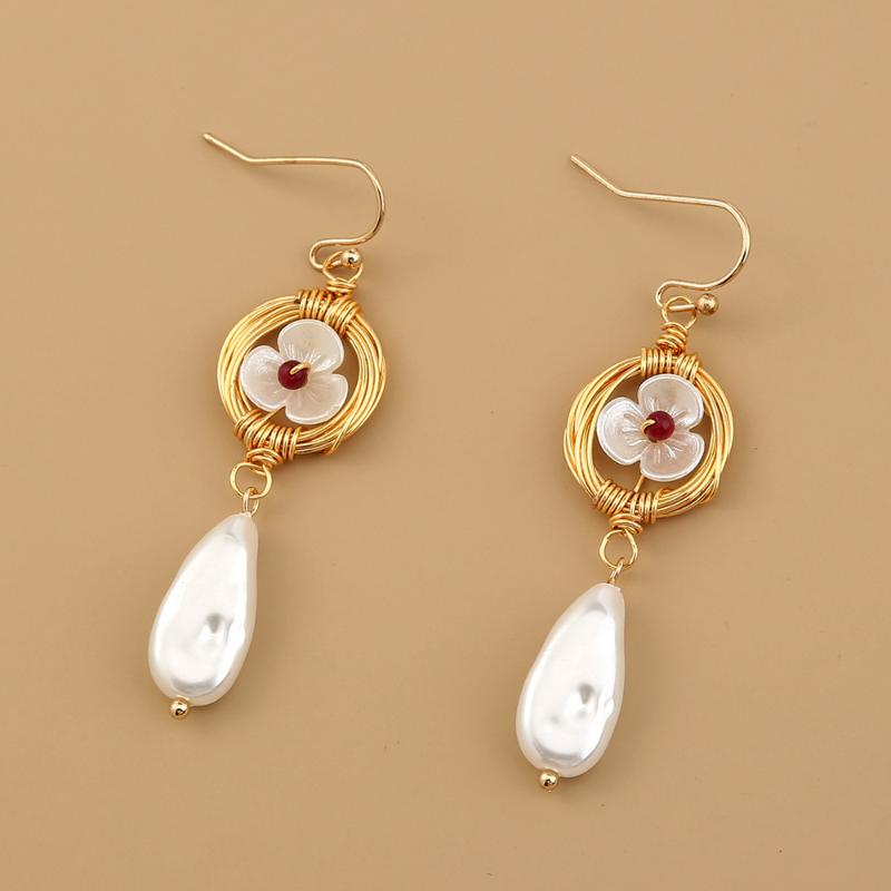 Dangle & Chandelier Vintage Baroque Pearl Earrings Aesthetic Drop Pendant White Flower Eardrop Statement Luxury Jewelry Charm Gift For Women, Silver
Dangle & Chandelier Vintage Baroque Pearl Earrings Aesthetic Drop Pendant White Flower Eardrop Statement Luxury Jewelry Charm Gift For Women, Silver