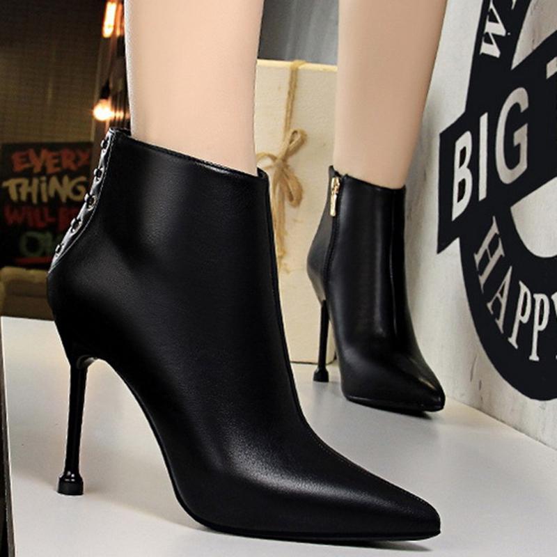 Dress Shoes 2021 Ladies Winter Sexy Ankle Boots High Thick Warm Females Pumps Pointed Toe Leather Side Zippers, Black
Dress Shoes 2021 Ladies Winter Sexy Ankle Boots High Thick Warm Females Pumps Pointed Toe Leather Side Zippers, Black