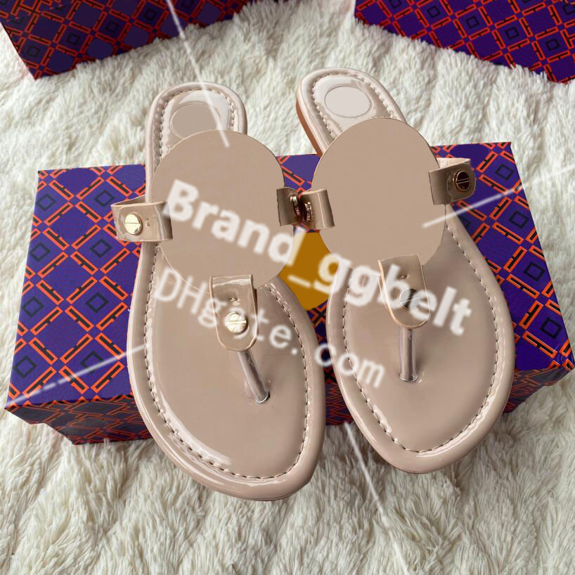 2022 Summer leather Women sandals Beach Cork Slippers Casual Double Buckle Clogs Slides Women Slip on Flip Flop Shoes size 35-43 WITH BOX
2022 Summer leather Women sandals Beach Cork Slippers Casual Double Buckle Clogs Slides Women Slip on Flip Flop Shoes size 35-43 WITH BOX