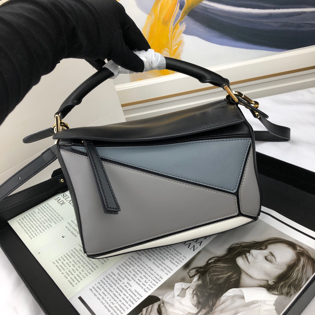 Vintage puzzle bag womens designer bag real cowhide envelope bags It bag popular messenger purse womens crossbody shoulder purse Z0152
Vintage puzzle bag womens designer bag real cowhide envelope bags It bag popular messenger purse womens crossbody shoulder purse Z0152