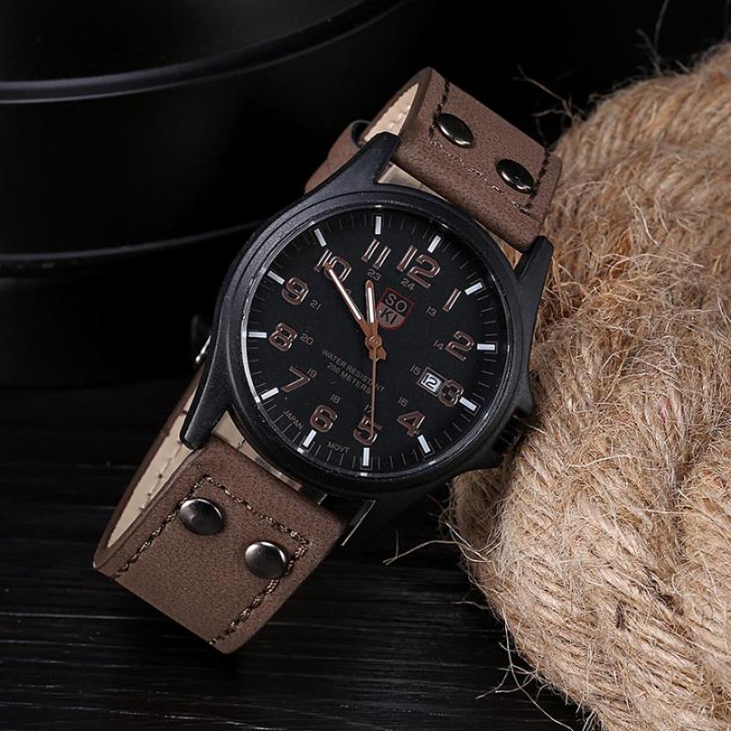 Wristwatches Montres Men Bracel Vintage Classic Men's Waterproof Date Leather Strap Sport Quartz Army Watch Drop High Quality A26
Wristwatches Montres Men Bracel Vintage Classic Men's Waterproof Date Leather Strap Sport Quartz Army Watch Drop High Quality A26