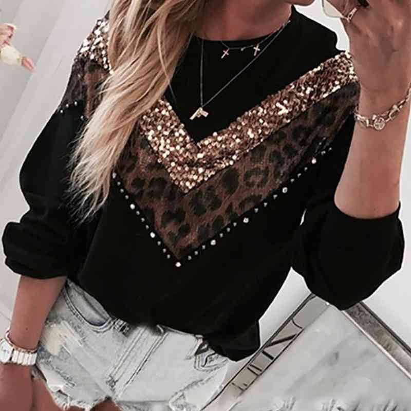 Autumn and winter 2021 New Pearl leopard pattern stitching long sleeve round neck sweater for women, Black
Autumn and winter 2021 New Pearl leopard pattern stitching long sleeve round neck sweater for women, Black