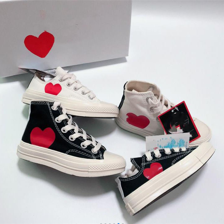2019 Design Fashion kids Running Sneakers Low High Top Skate Big Eye shoes Casual shoes size23-35, 1 no box
2019 Design Fashion kids Running Sneakers Low High Top Skate Big Eye shoes Casual shoes size23-35, 1 no box