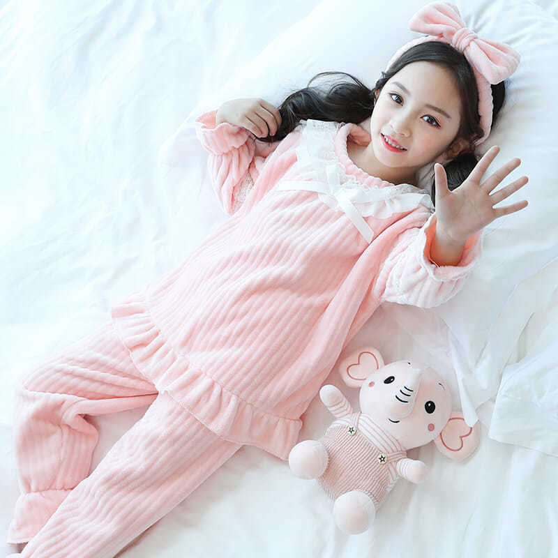 Children's pajamas autumn and winter plus velvet thick coral velvet big baby baby flats girl warm home clothing suit, Blue;red
Children's pajamas autumn and winter plus velvet thick coral velvet big baby baby flats girl warm home clothing suit, Blue;red