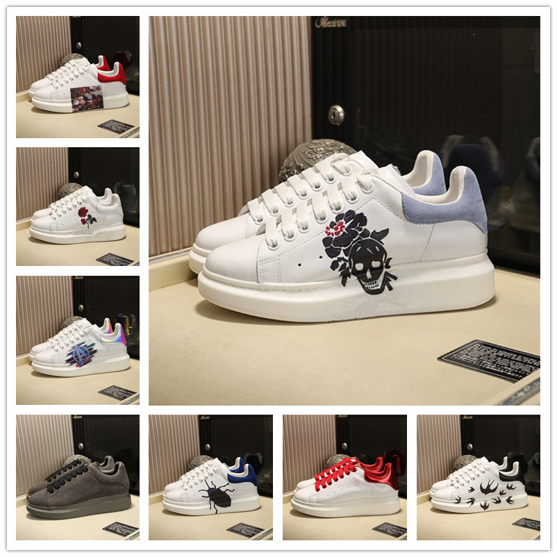 2021 Thick-soled Graffiti Sneakers Triple Black and White Reflective Leather Suede Fashion Flat Casual Shoes Comfortable Walking Shoes
2021 Thick-soled Graffiti Sneakers Triple Black and White Reflective Leather Suede Fashion Flat Casual Shoes Comfortable Walking Shoes