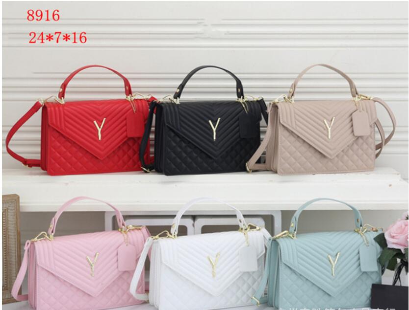 2022Y Designers handbags luxurys women evening bag purse SL Embossed chain strap shoulder crossbody wallets ladies bag
2022Y Designers handbags luxurys women evening bag purse SL Embossed chain strap shoulder crossbody wallets ladies bag