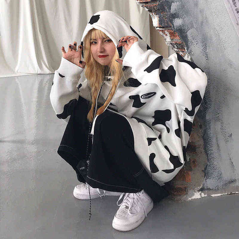 Oversized Hoodies Women Fashion Cow Print Long Sleeve Hoodies Autumn Winter Hooded Sweatshirt Casual Loose Pullovers Female 211109