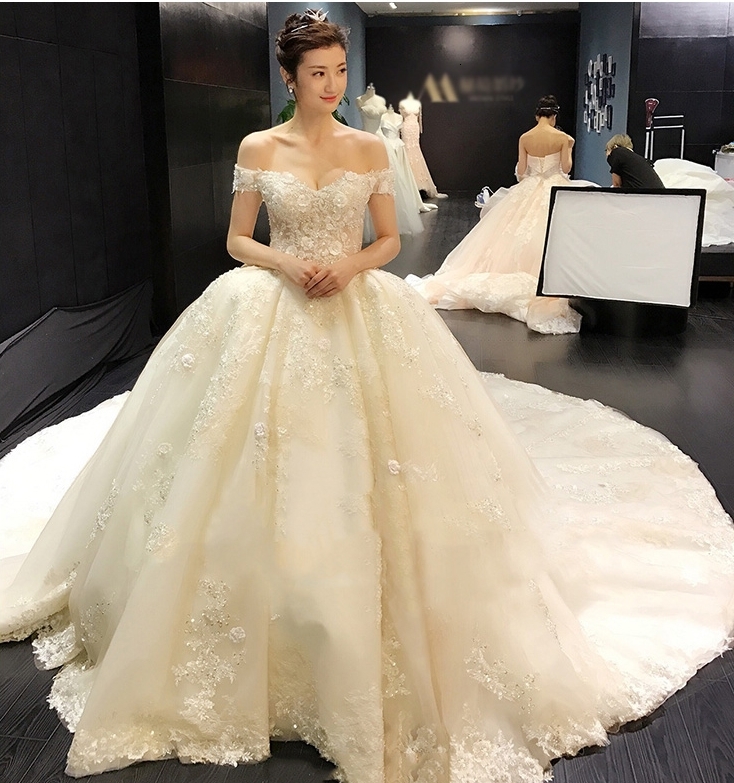 2021 New Robe Mariee Princesse De Luxe Short Sleeve Beads Appliques Flowers Lace Chapel Train Ball Gown Wedding Es Bridal 2i1k, White
2021 New Robe Mariee Princesse De Luxe Short Sleeve Beads Appliques Flowers Lace Chapel Train Ball Gown Wedding Es Bridal 2i1k, White