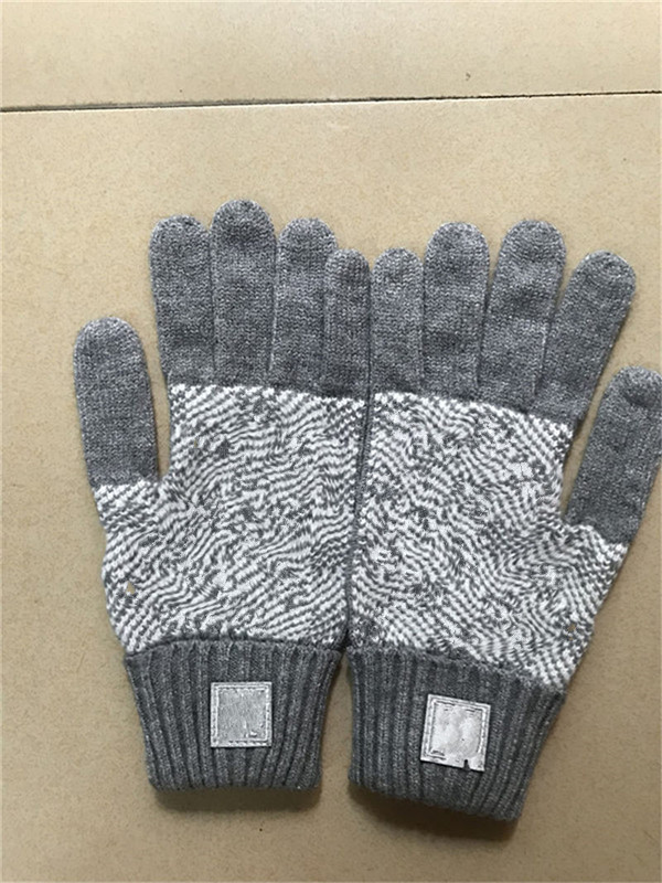 Winter Women Knitted Gloves Autumn Hand Warmer Thicken Lining fivel Fingers Mittens Skiing Glove 20HHH
Winter Women Knitted Gloves Autumn Hand Warmer Thicken Lining fivel Fingers Mittens Skiing Glove 20HHH