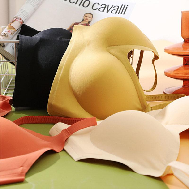 Bras Glossy Simple Version Of Sexy Deep V Without Steel Ring Girl Student Bra Solid Color Soft And Comfortable Tube Top Vest, Red;black 
Bras Glossy Simple Version Of Sexy Deep V Without Steel Ring Girl Student Bra Solid Color Soft And Comfortable Tube Top Vest, Red;black