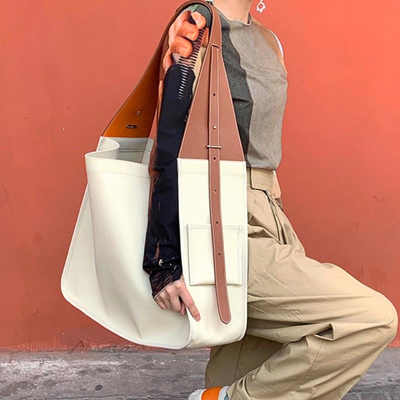 Vintage Canvas And Leather Splice Tote Bags for women Big Capacity Handbag Women's bag Wide Strap Women Shoulder Bag Painter, Beige
Vintage Canvas And Leather Splice Tote Bags for women Big Capacity Handbag Women's bag Wide Strap Women Shoulder Bag Painter, Beige