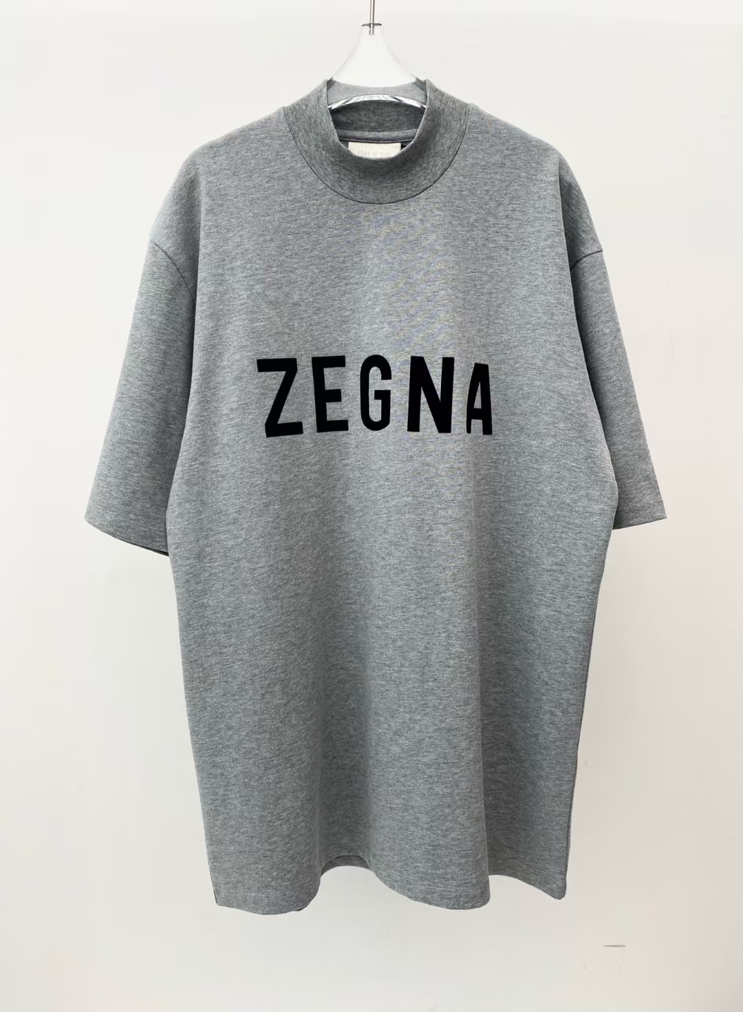 2021 summer street hiphop fashion FG Flocking letters men top t shirts US Size high quality women designer short sleeve tee, White;black
2021 summer street hiphop fashion FG Flocking letters men top t shirts US Size high quality women designer short sleeve tee, White;black