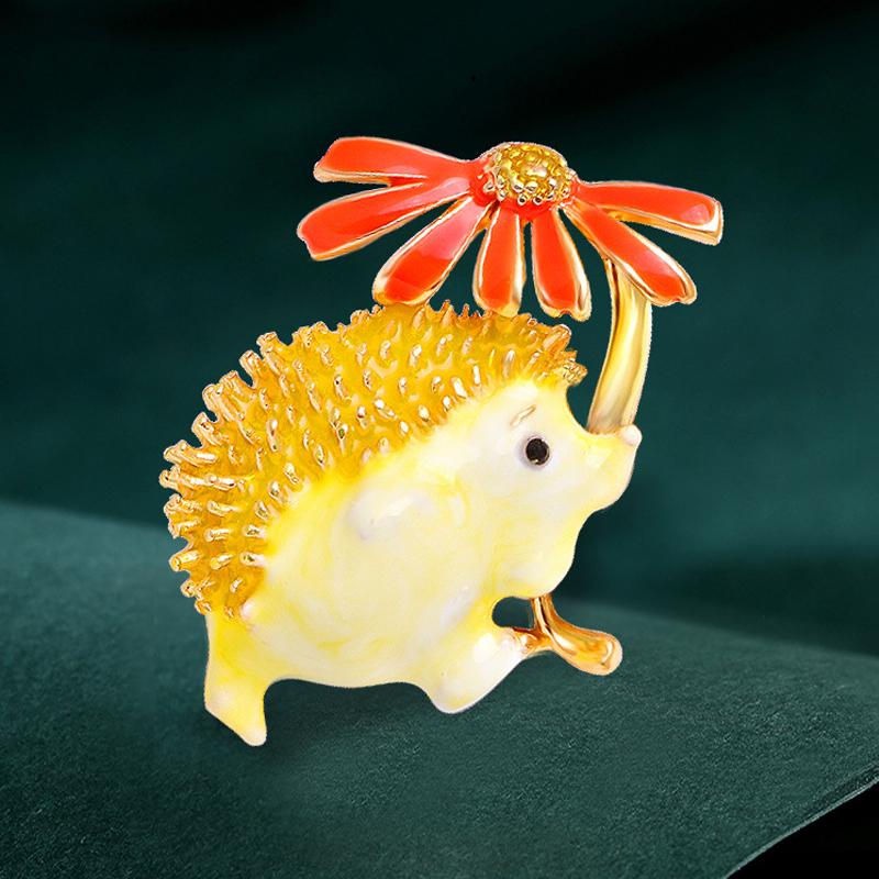 Pins, Brooches 2021 Lovely Hold Flower Hedgehog For Women Colorful Enamel Cute Animal Pet Party Office Brooch Pins Jewelry Gift
Pins, Brooches 2021 Lovely Hold Flower Hedgehog For Women Colorful Enamel Cute Animal Pet Party Office Brooch Pins Jewelry Gift