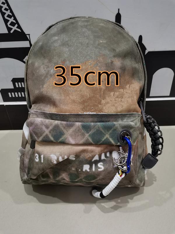 Classic graffiti sports leisure backpack men's and women's canvas camouflage schoolbag large capacity shopping bag handbag
Classic graffiti sports leisure backpack men's and women's canvas camouflage schoolbag large capacity shopping bag handbag