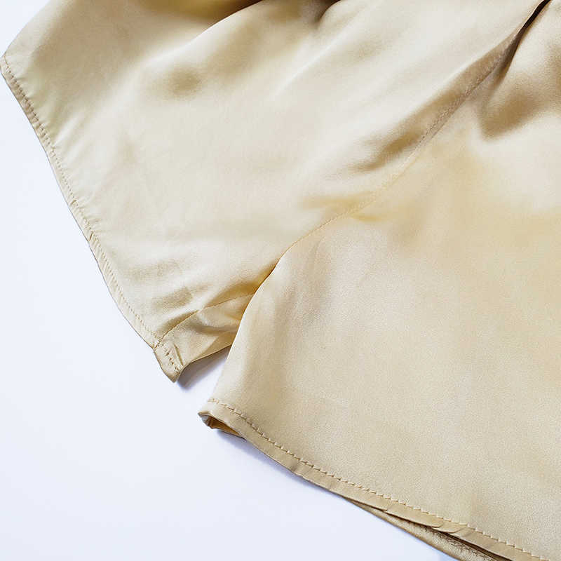 SuyaDream Woman Silk Shorts 19mm 100%Silk Satin Comfortable Healthy Elastic Waist Home Shorts Spring Summer Solid Short 210611