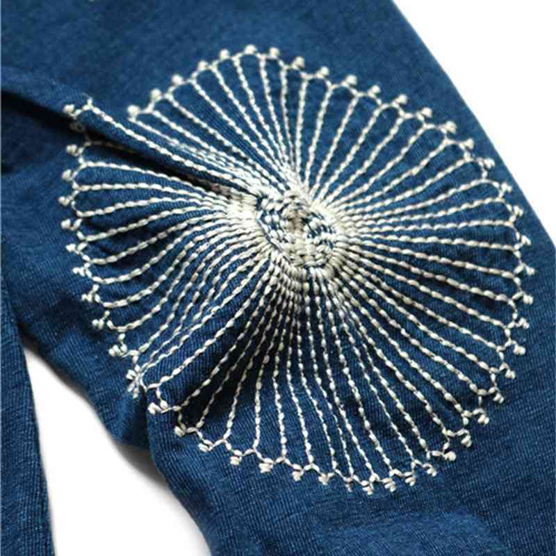 Kapital Hirata blue embroidery lightning loose round neck long sleeve t-shirt men's and women's creative
Kapital Hirata blue embroidery lightning loose round neck long sleeve t-shirt men's and women's creative