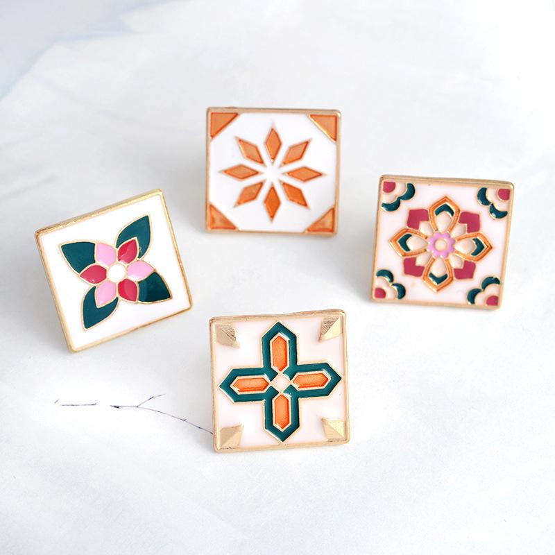 Pins, Brooches Vintage Retro Flower Brick Brooch Pins Button Denim Jacket Pin Badge For Bags Cartoon Fashion Simple Jewelry Gift
Pins, Brooches Vintage Retro Flower Brick Brooch Pins Button Denim Jacket Pin Badge For Bags Cartoon Fashion Simple Jewelry Gift