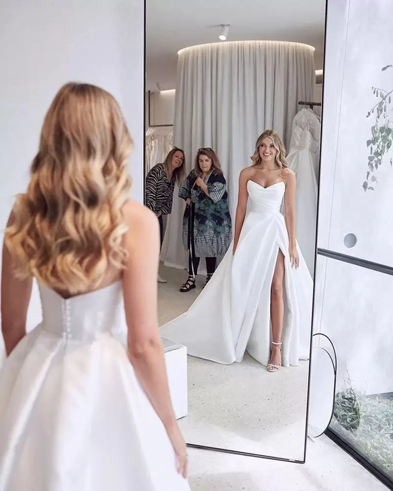 Gorgeous Wedding Dresses Bridal Gown Satin Side Slit Plus Size Sleeveless A Line Custom Made Sweep Train Covered Buttons Back Vestido De Novia 401