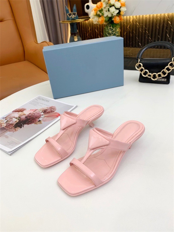 2021 Classics sandals Fashion slippers slides Floral brocade Gear bottoms Flip Flops women shoes striped Beach causal slipper, Choose the color
2021 Classics sandals Fashion slippers slides Floral brocade Gear bottoms Flip Flops women shoes striped Beach causal slipper, Choose the color