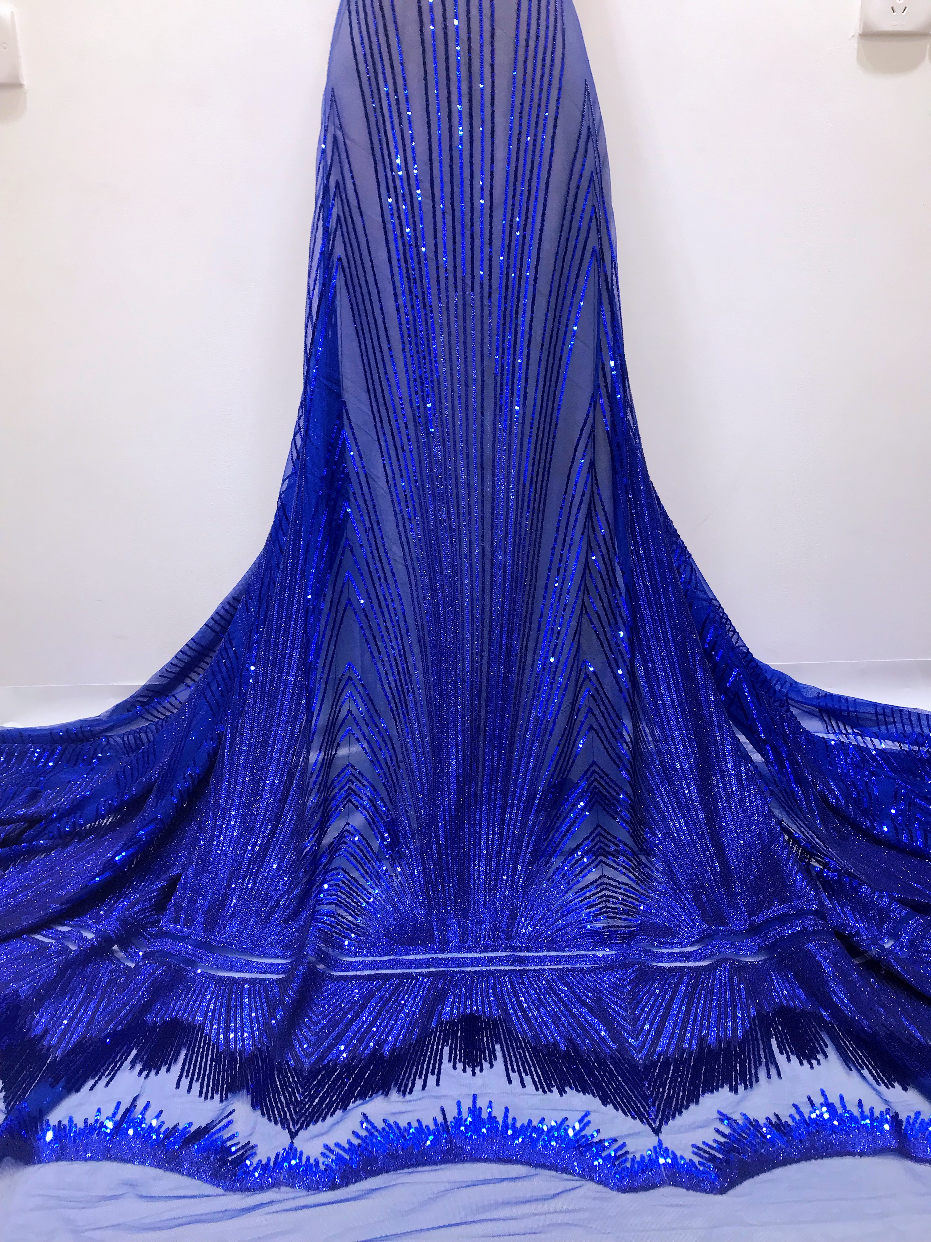 African Sequins Net Lace Fabric 2021 High Quality Embroidery French Mesh For Nigerian Party Dress
African Sequins Net Lace Fabric 2021 High Quality Embroidery French Mesh For Nigerian Party Dress