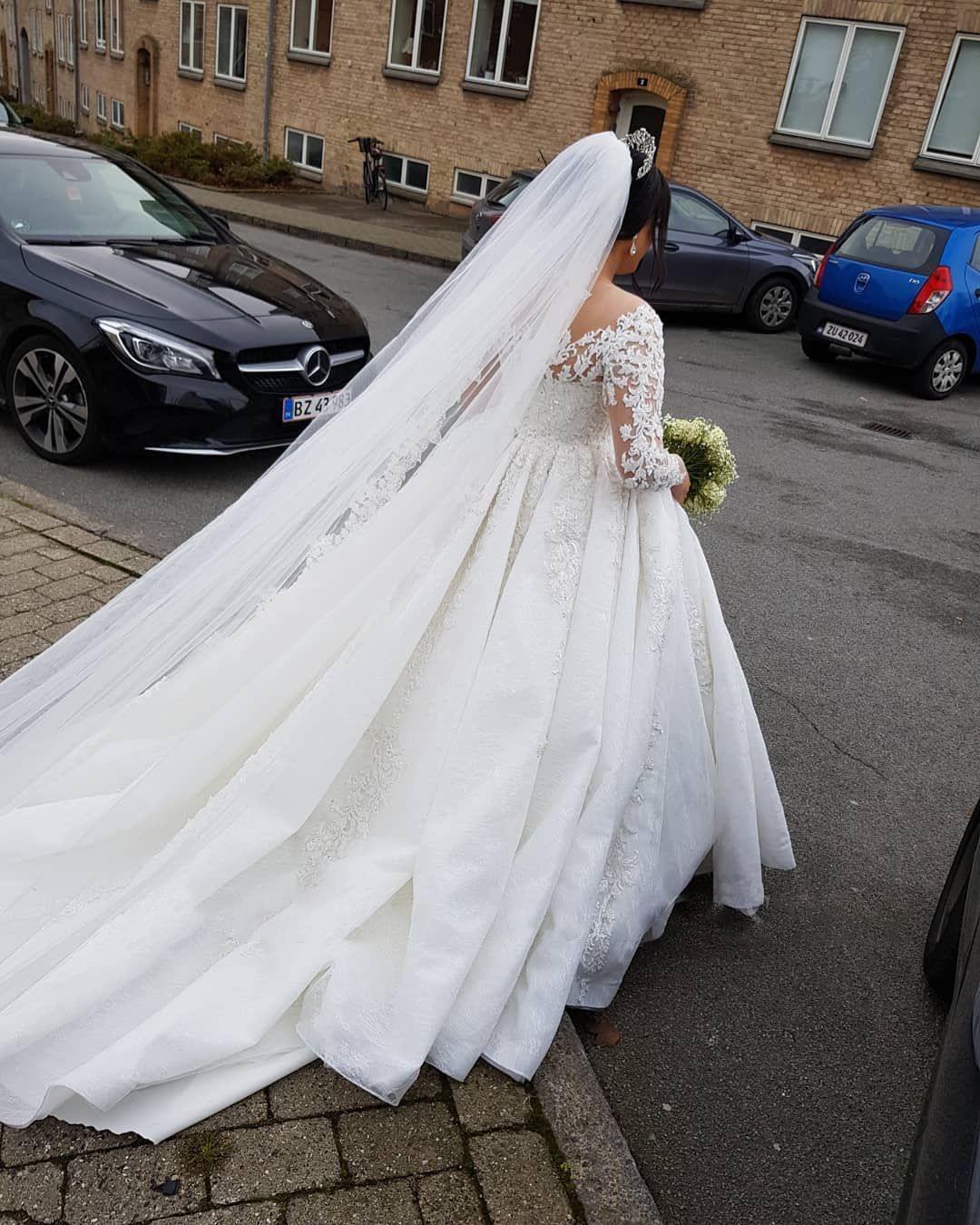Classic Sweetheart Ball Gown Wedding Dresses Race Appliqued Long-sleeve Real Picture Wedding Dress Custom Made Vestidos De Novia New design dress